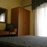 Faraone 3*