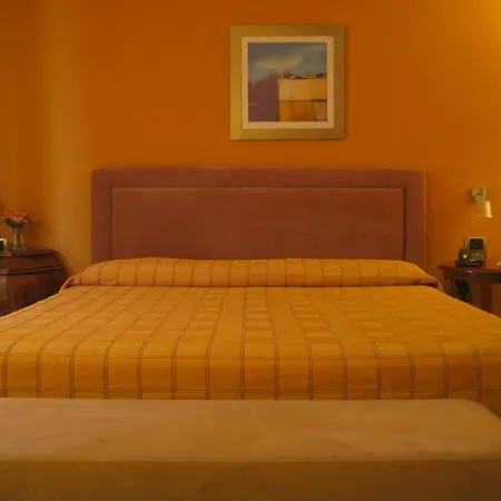 Faraone Hotel Cercola